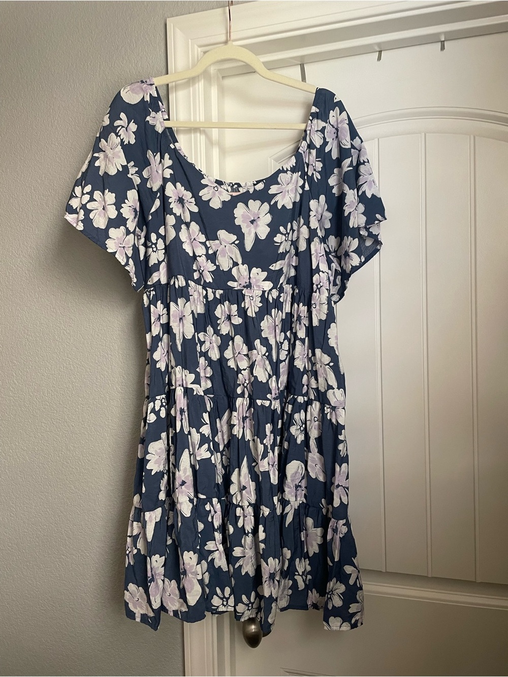 Kohls Juniors SO Navy Floral Short Sleeve Tiered Mini Dress with White Flowers